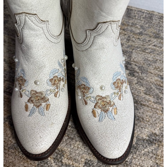 Shyanne Byrdie Crack Embroidered Western Boots - Picture 8 of 13